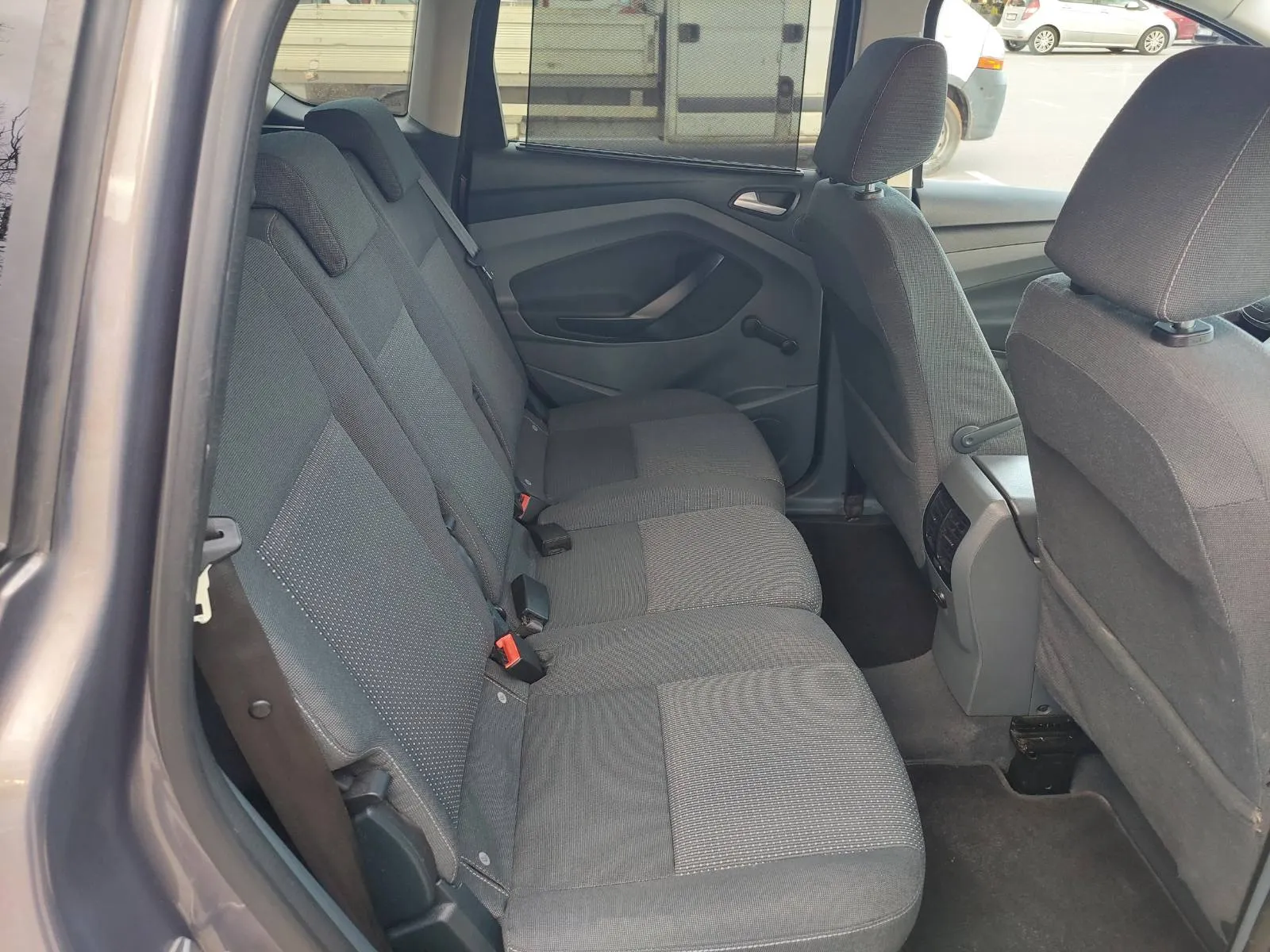 ford c-max 1.0 ecoboost - slika 9