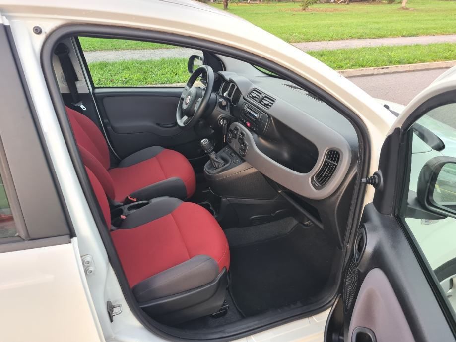 fiat panda 1,2,2015 god, 140000 km, klima,kartice - slika 8