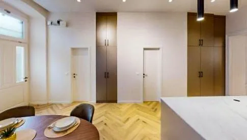 rijeka – uređen stan 85 m² u centru s investicijskim potencijalom - slika 10