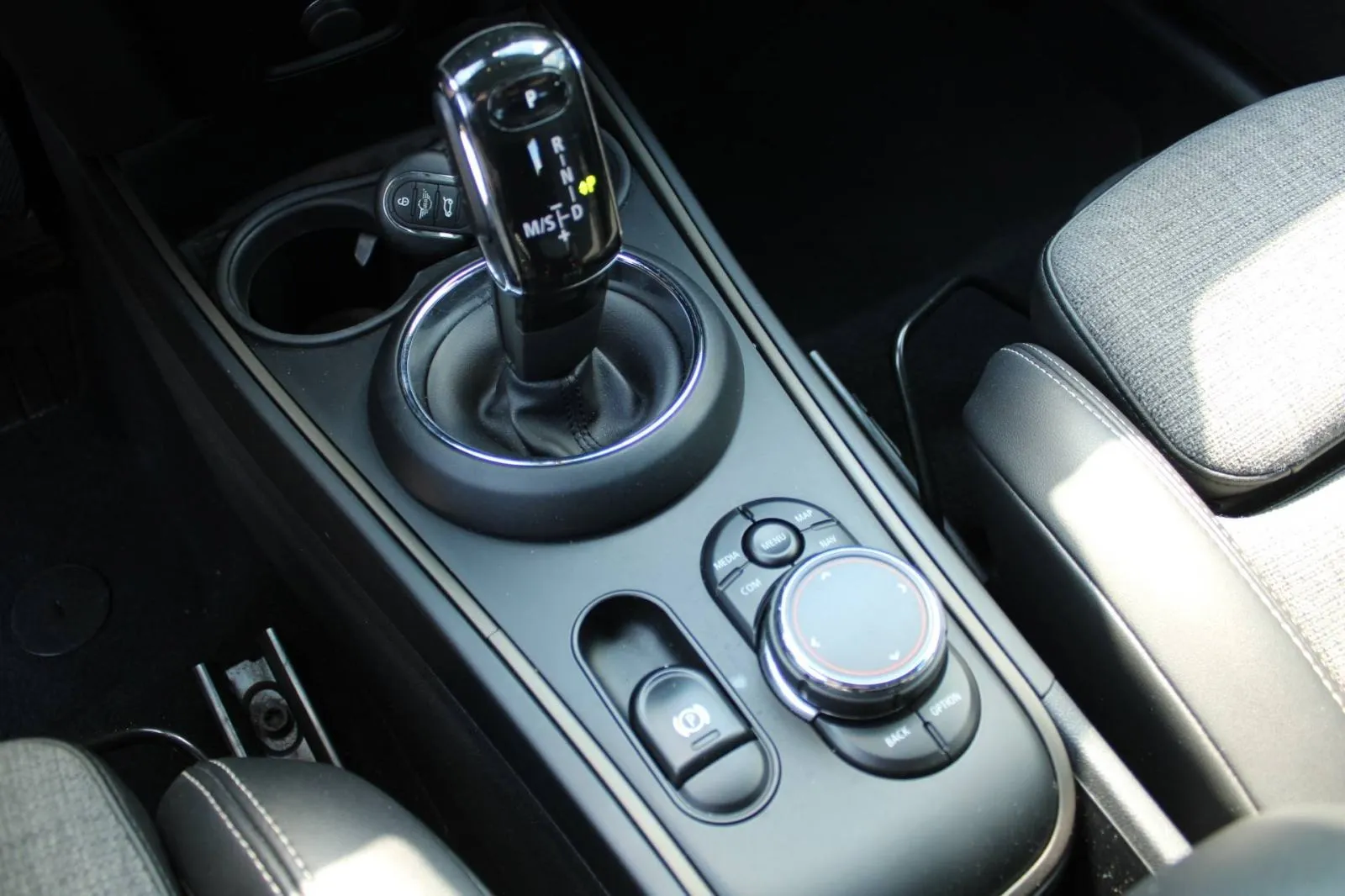 mini countryman 2.0d 150ks automatik *led,navigacija,kamera* - slika 23