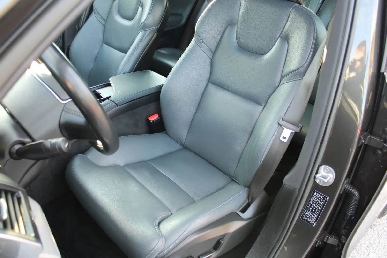 volvo xc90 b5 awd automatik *led, navigacija, kamera* - slika 10