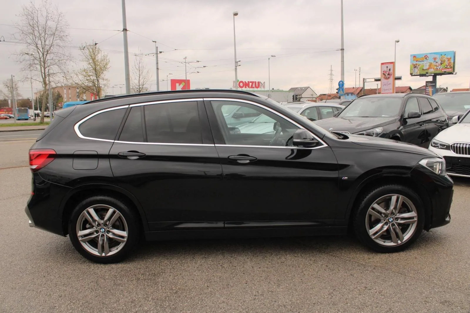 bmw x1 20d xdrive m paket automatik *led, navigacija* - slika 4