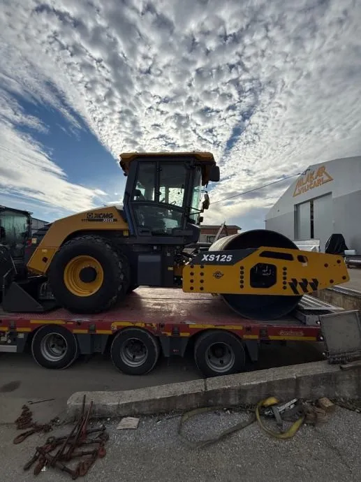 valjak xcmg 12.000 kg - demo model u zagrebu !!! - slika 8