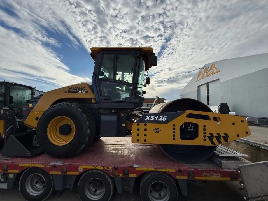 valjak xcmg 12.000 kg - demo model u zagrebu !!! - slika 10