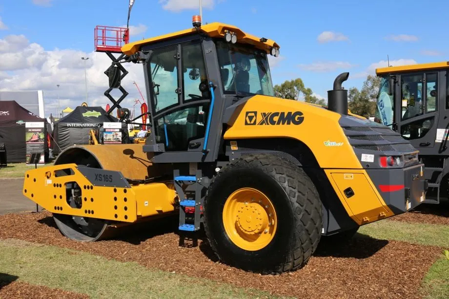 valjak xcmg 16.000 kg - slika 3