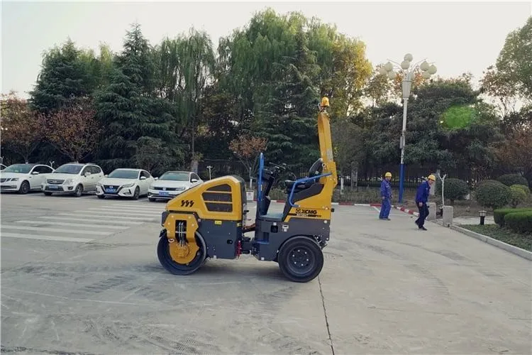 valjak xcmg 2.500 kg - slika 6