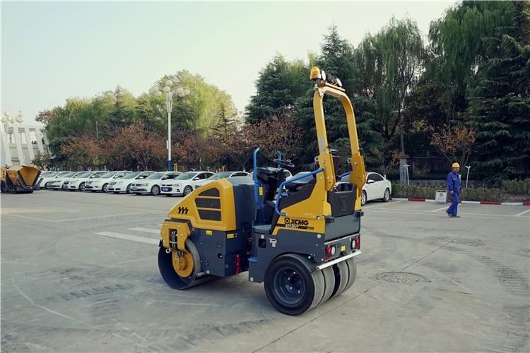 valjak xcmg 2.500 kg - slika 4