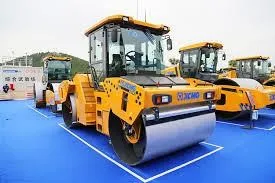 valjak xcmg 7.000 kg - slika 2
