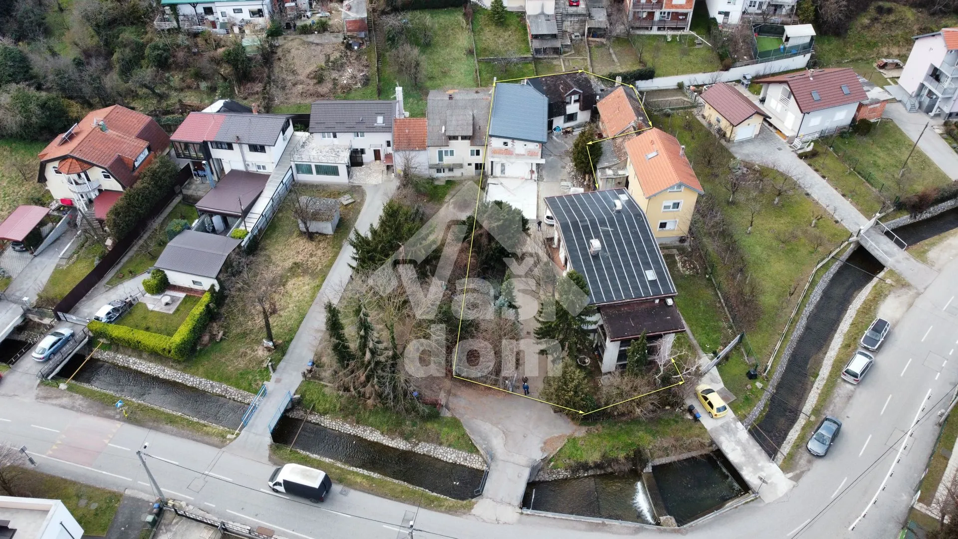 ZAGREB, VRAPČE, ČETIRI KUĆE NA PARCELI 784 m2-INVESTICIJA