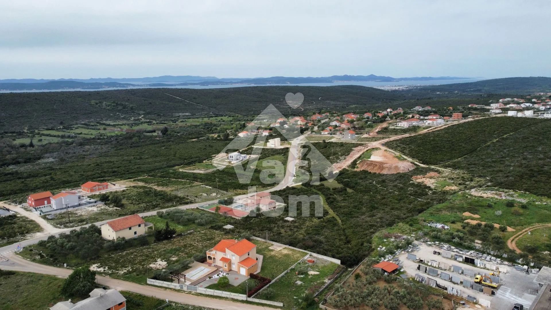 sukošan, debeljak, kuća 144 m2 s bazenom 50 m2 - slika 14