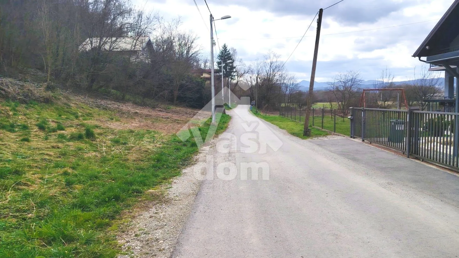 sveta nedelja, kuća s dva stana 200 m2 odlična lokacija - slika 24