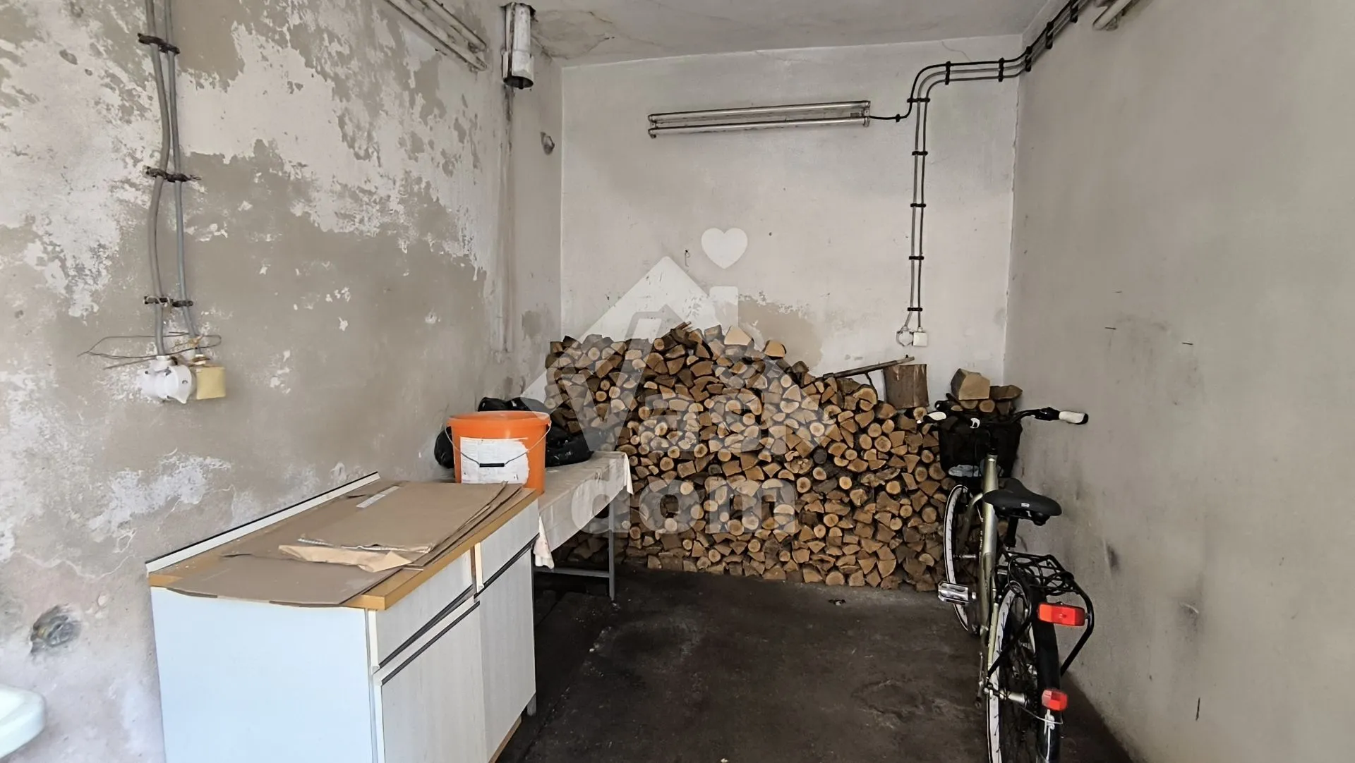 samobor, centar ,stan 76 m2+ tavanski prostor 94 m2 - slika 10