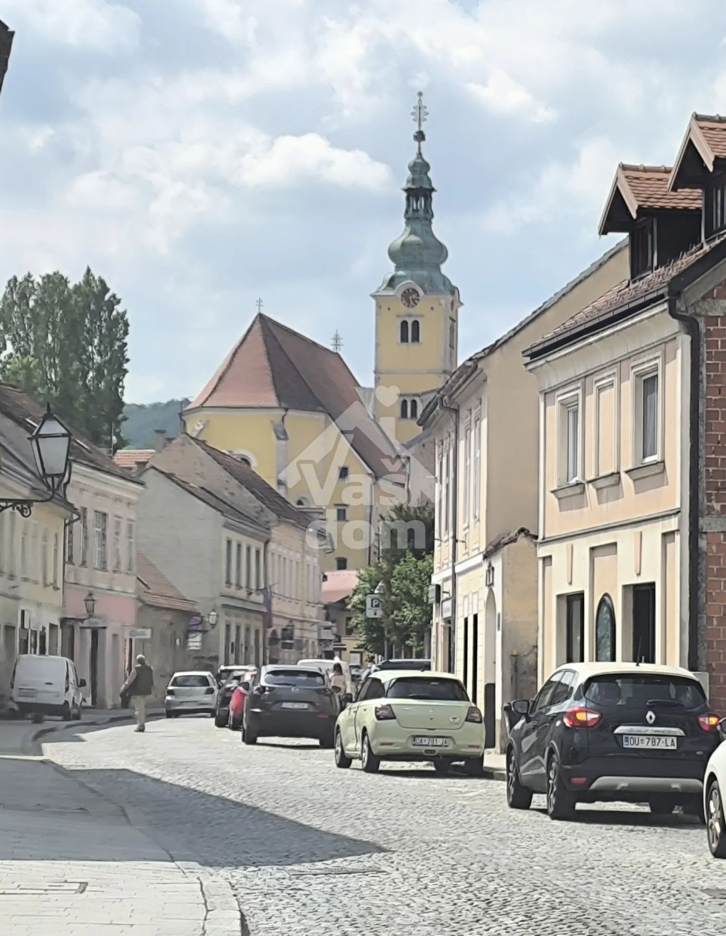 samobor, centar ,stan 59 m2+ tavanski prostor 43,68 m2 - slika 4