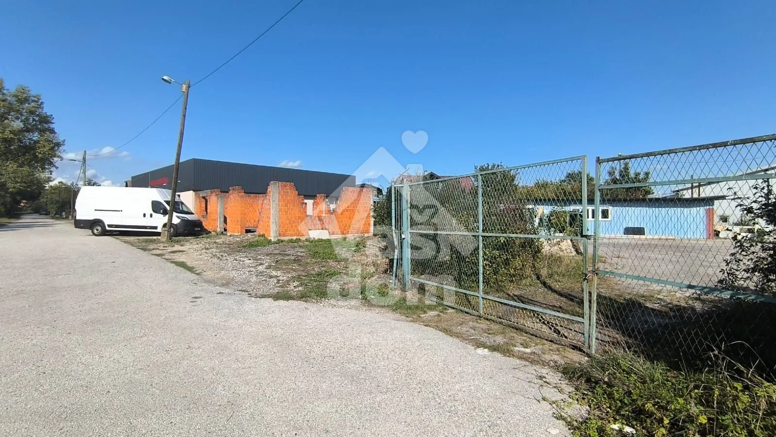 zagreb, sesvete, poslovni prostor 50m2 na 877 m2 - slika 4