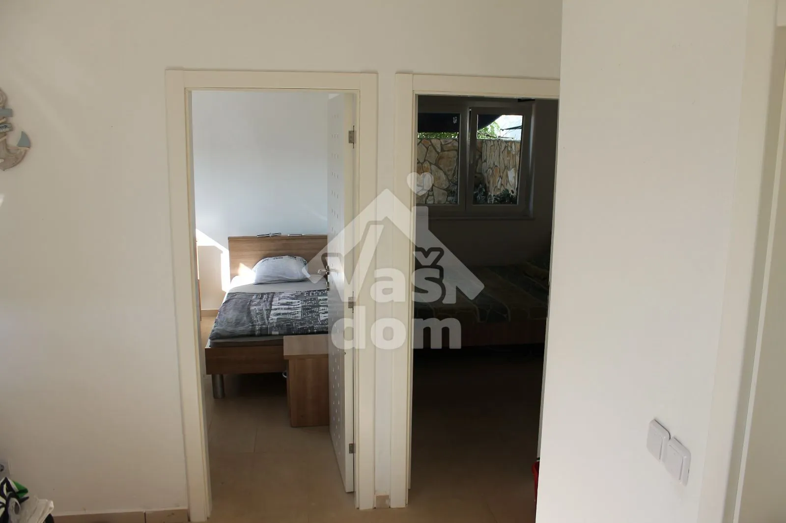 pag, stan 99,86 m2 +zemljište 300 m2 i kamene kućice 20 m2 - slika 12