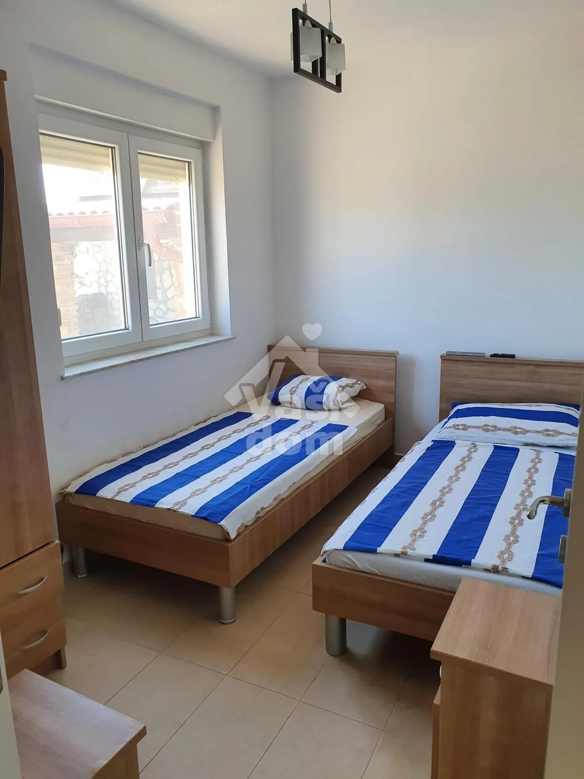 pag, stan 99,86 m2 +zemljište 300 m2 i kamene kućice 20 m2 - slika 9