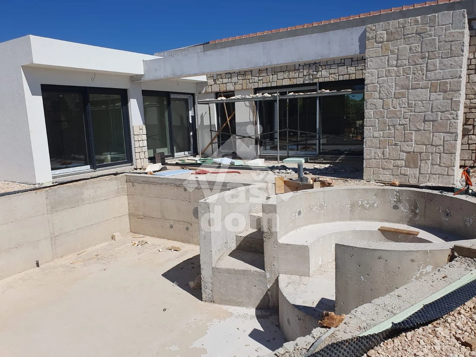 sukošan, debeljak, kuća 144 m2 s bazenom 50 m2 - slika 26