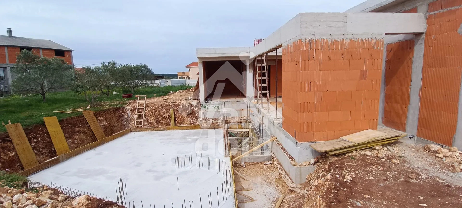 sukošan, debeljak, kuća 144 m2 s bazenom 50 m2 - slika 23