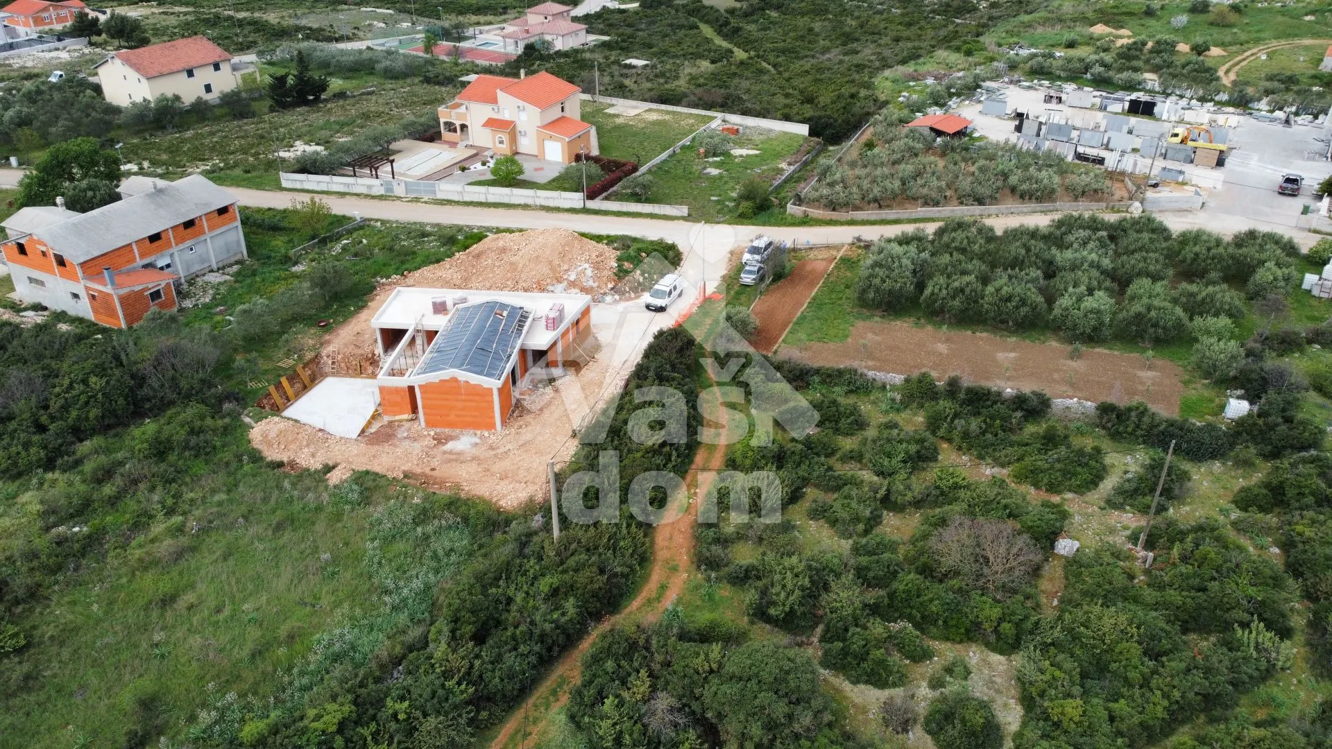 sukošan, debeljak, kuća 144 m2 s bazenom 50 m2 - slika 8