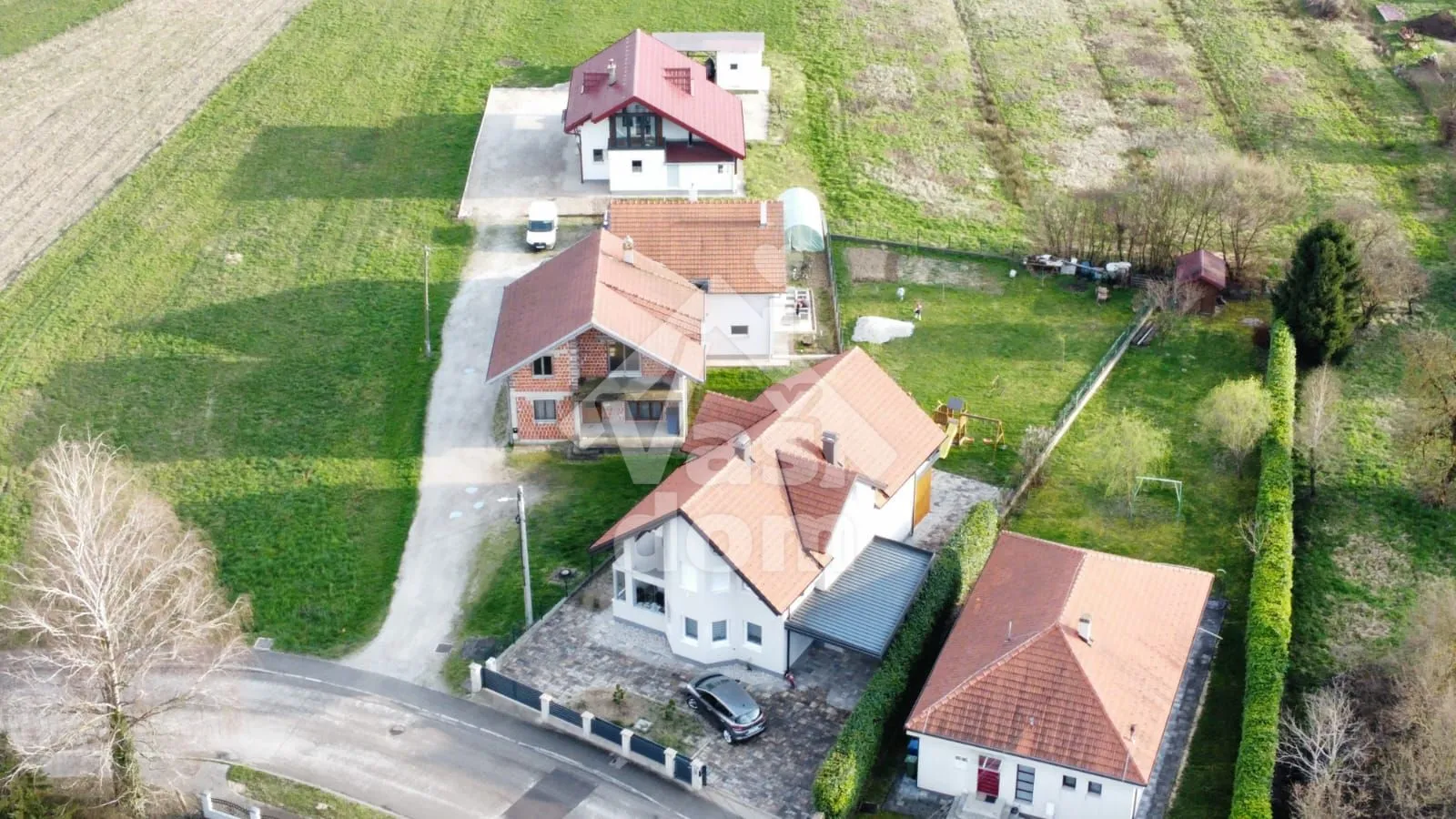 sveta nedelja, novaki 145 m2 s okućnicom od 220 m2 - slika 26