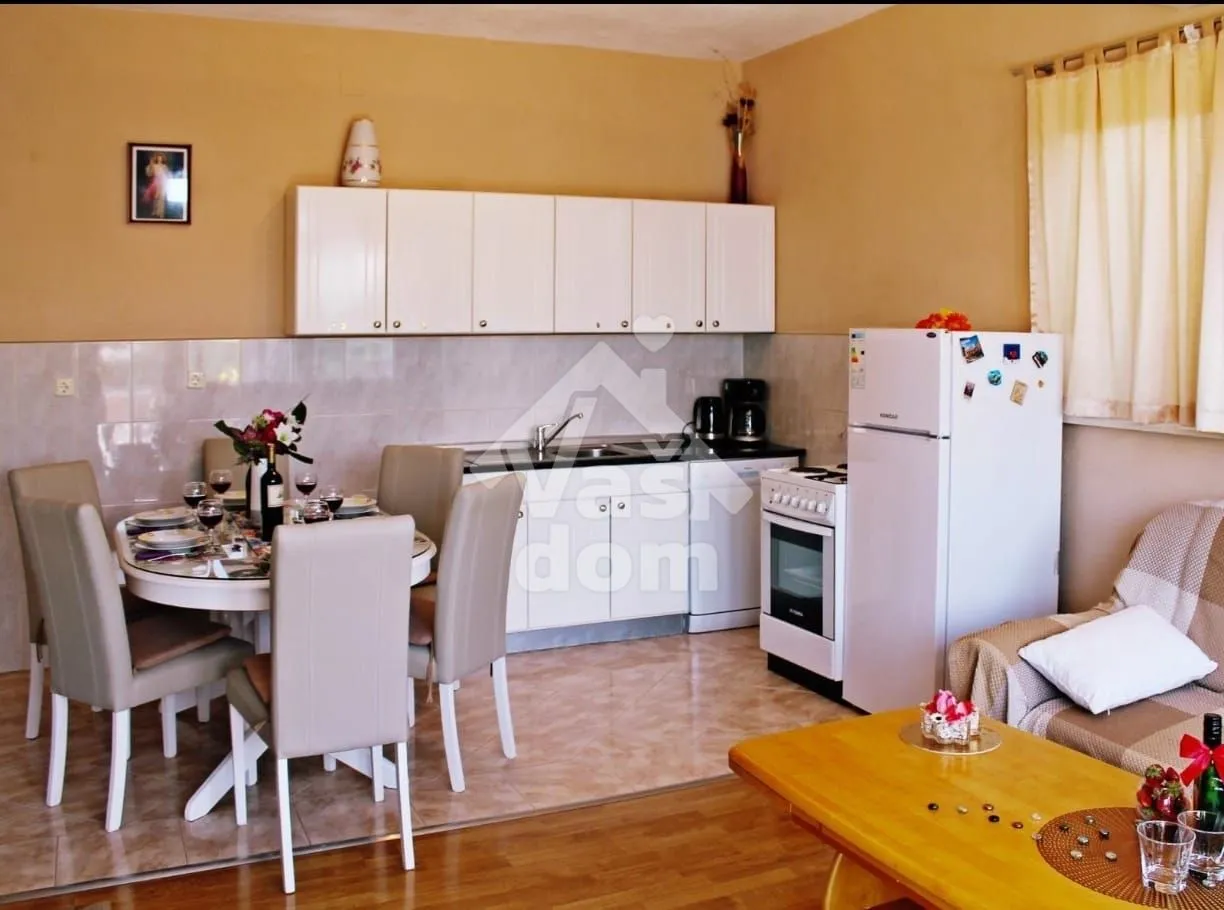 trogir, okrug gornji, kuća 450 m2 ,na osamljenoj lokaciji-investicija - slika 3