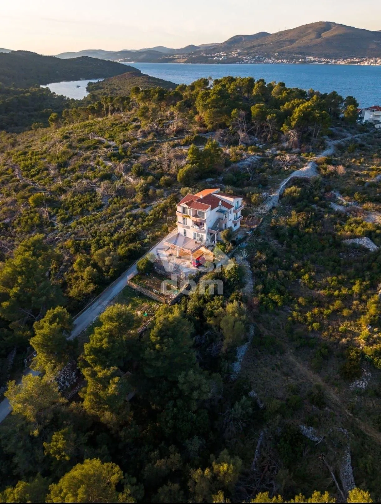 trogir, okrug gornji, kuća 450 m2 ,na osamljenoj lokaciji-investicija - slika 13