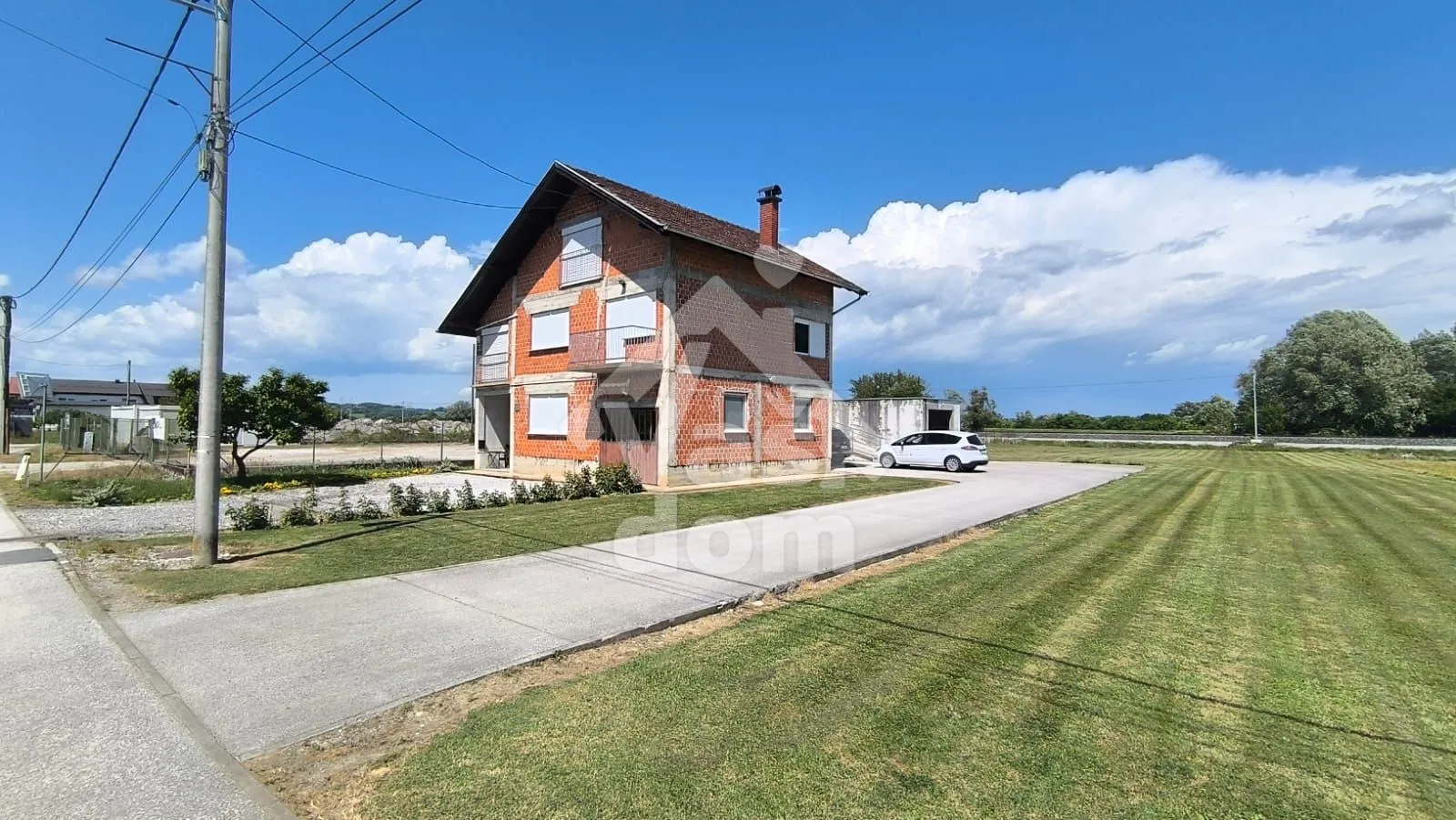 zaprešić, kupljenovo, kuća 300 m2 - slika 1