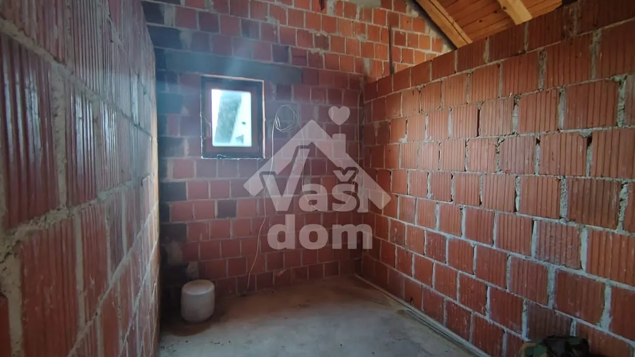 sveta nedelja, novaki 145 m2 s okućnicom od 220 m2 - slika 16