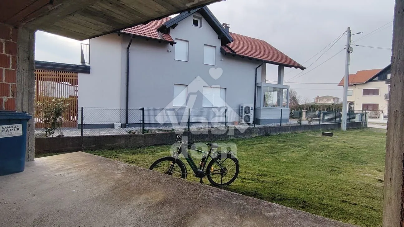 sveta nedelja, novaki 145 m2 s okućnicom od 220 m2 - slika 21