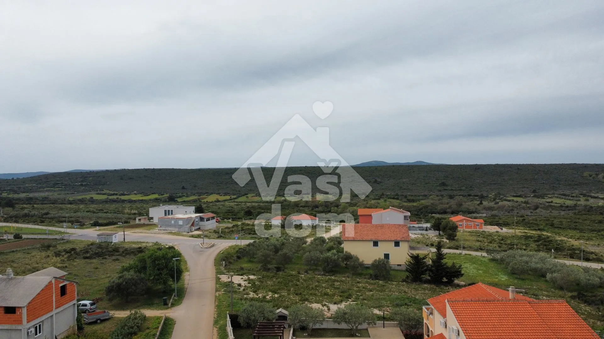 sukošan, debeljak, kuća 144 m2 s bazenom 50 m2 - slika 21