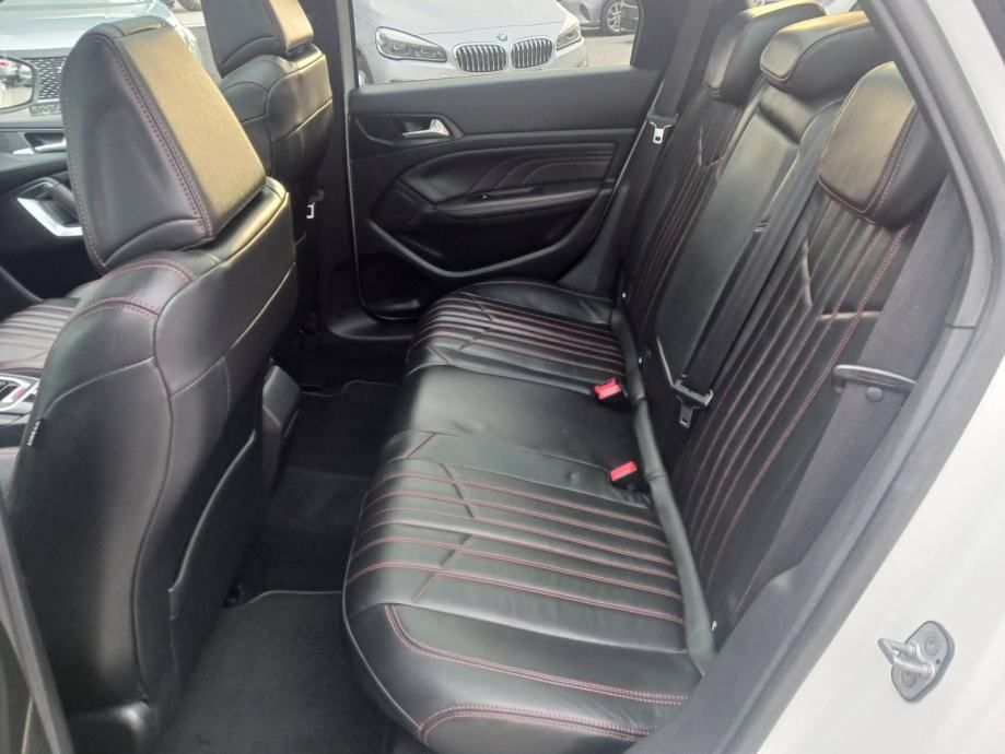 peugeot 308 sw 1.2 puretech gt line *panorama, led, navigacija* - slika 7