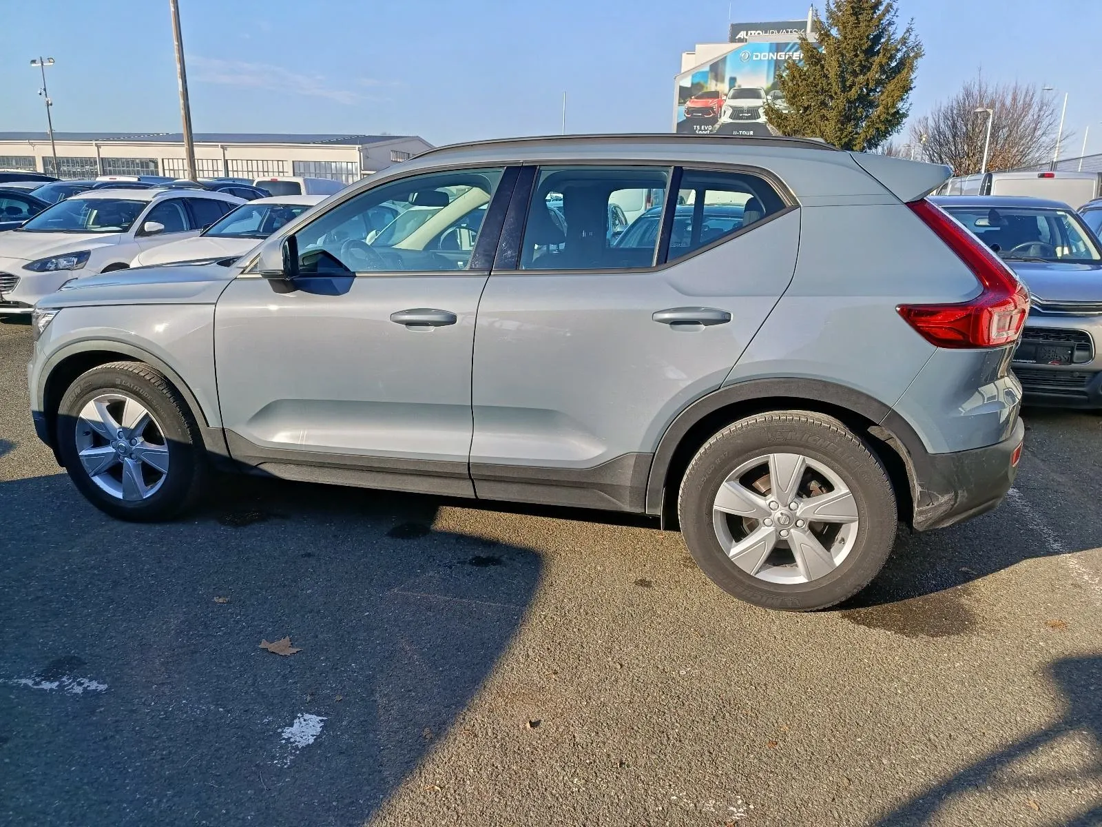 volvo xc40 d3 ,jamstvo do 2 godine,vozilo u sustavu pdv-a - slika 3