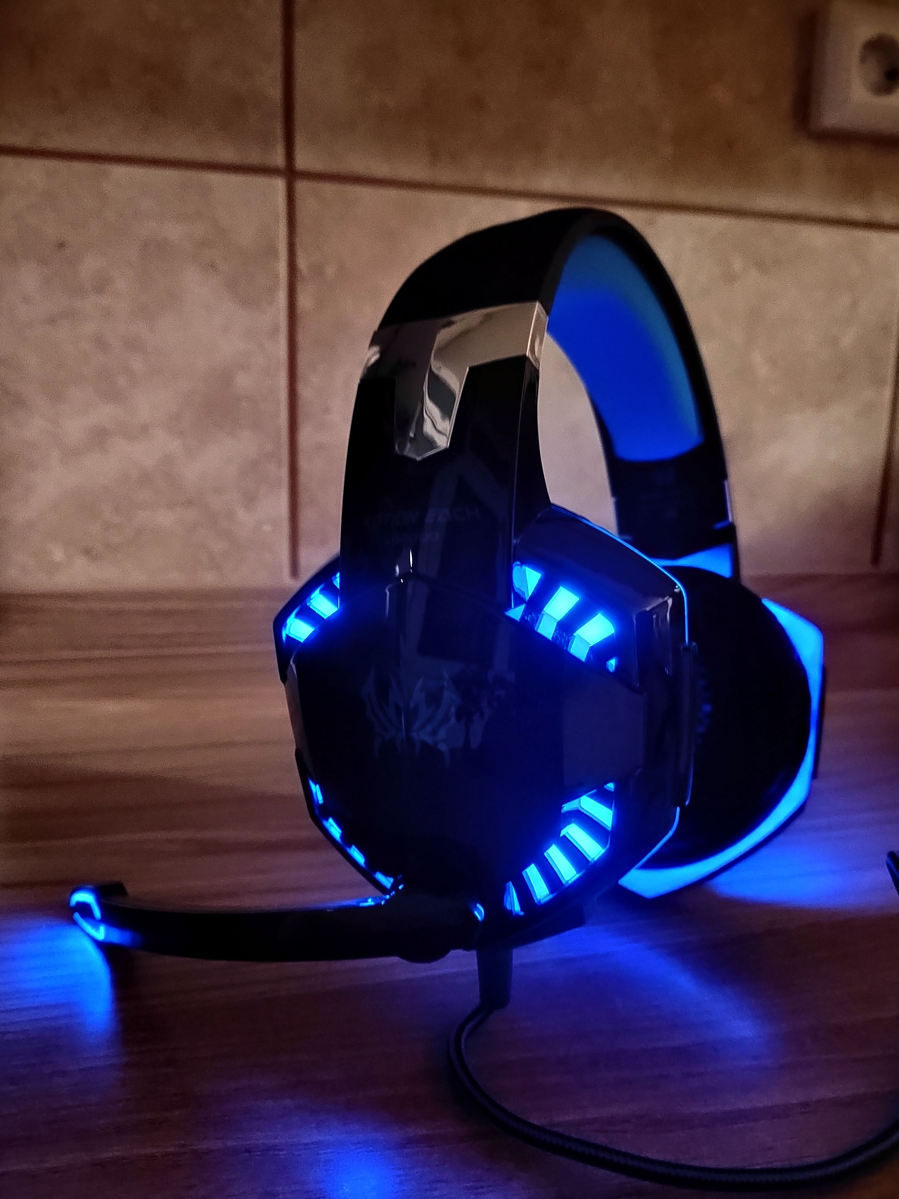 slušalice sa mikrofonom led novo!!! - slika 9