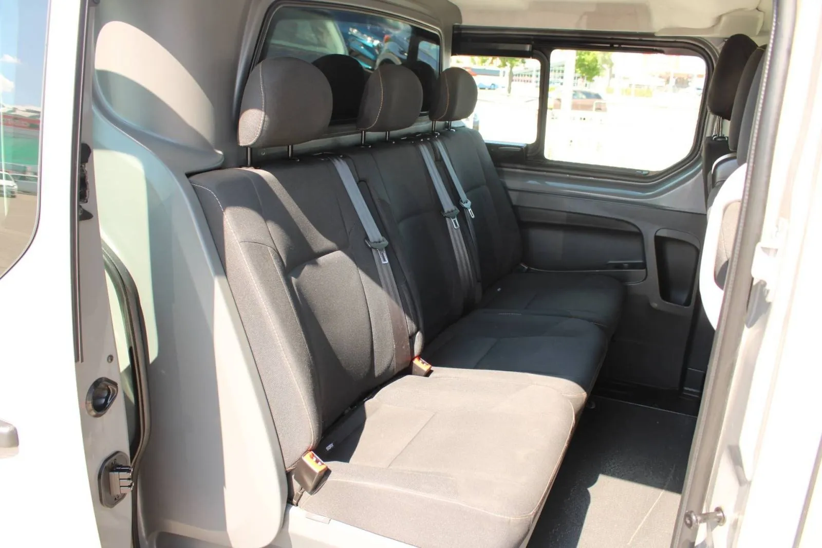 renault trafic 1.6 dci dupla kabina - 6 sjedala, 2016 god. - slika 3