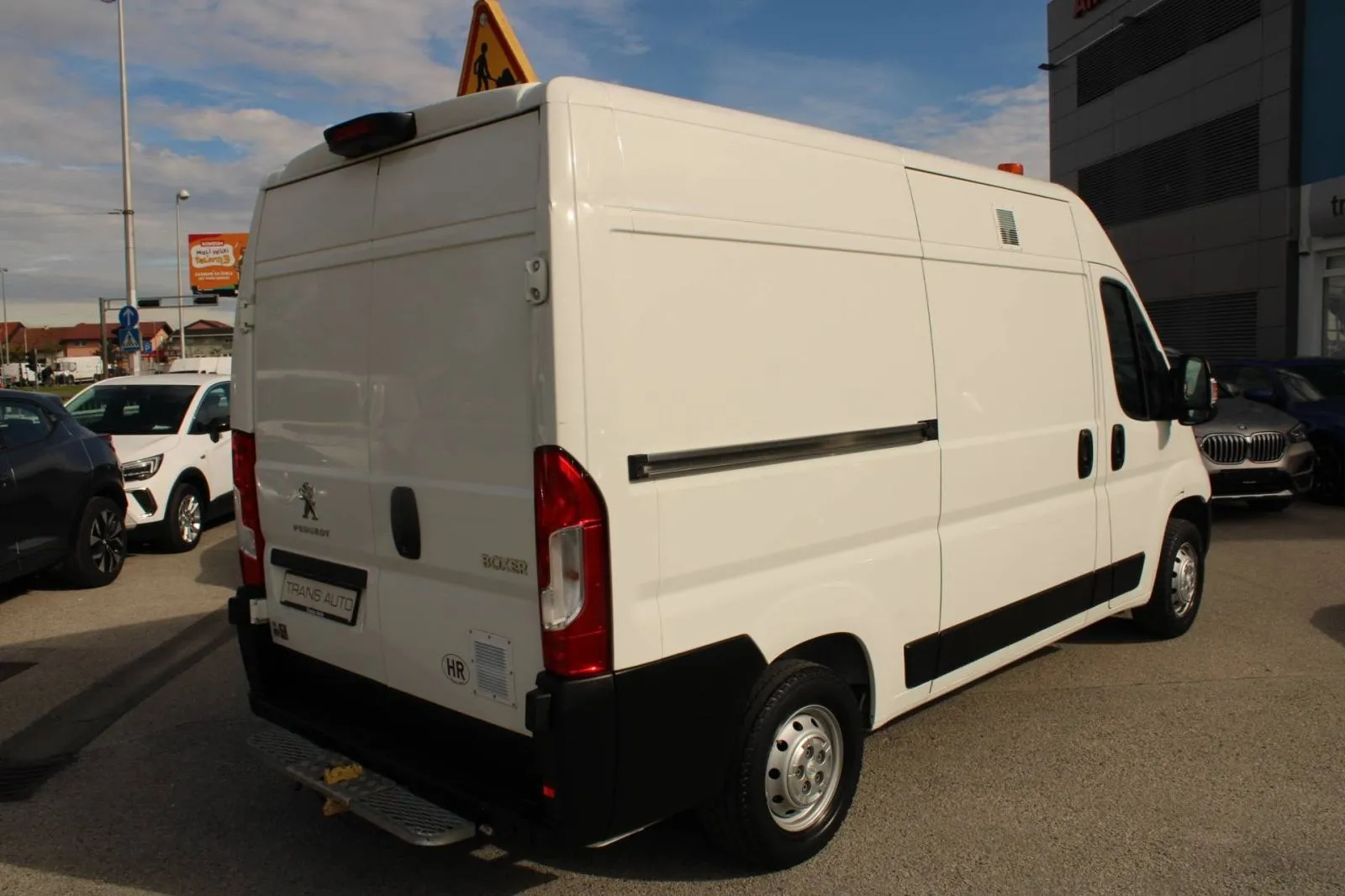 peugeot boxer 2.2 hdi l2h2 *navigacija, kamera*, 2020 god. - slika 5