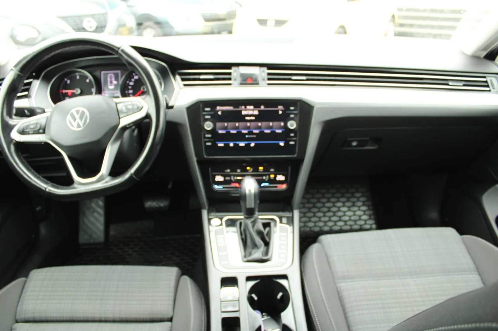 vw passat 2.0 tdi dsg *led, navigacija, kamera* - slika 22