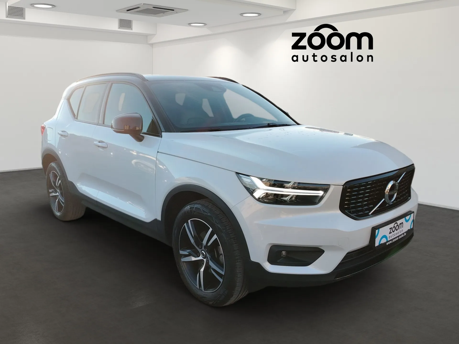 volvo xc40 d3 - slika 2