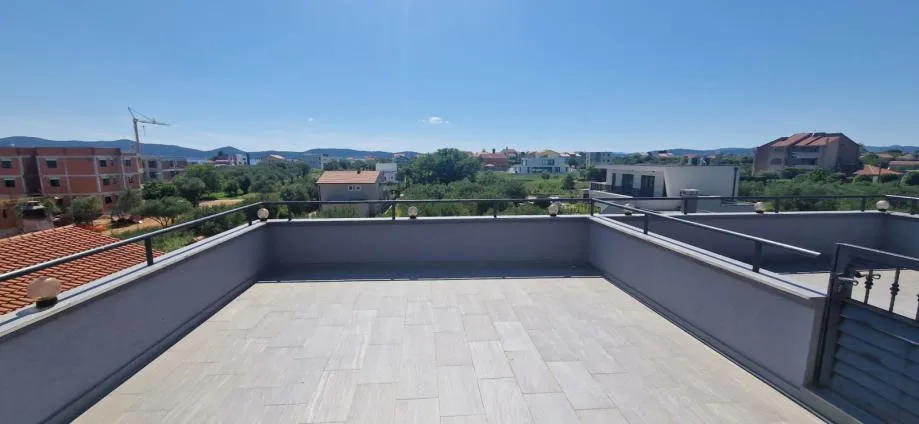 sukošan, apartmanska kuća(915m2) s 11 apartmana - slika 12