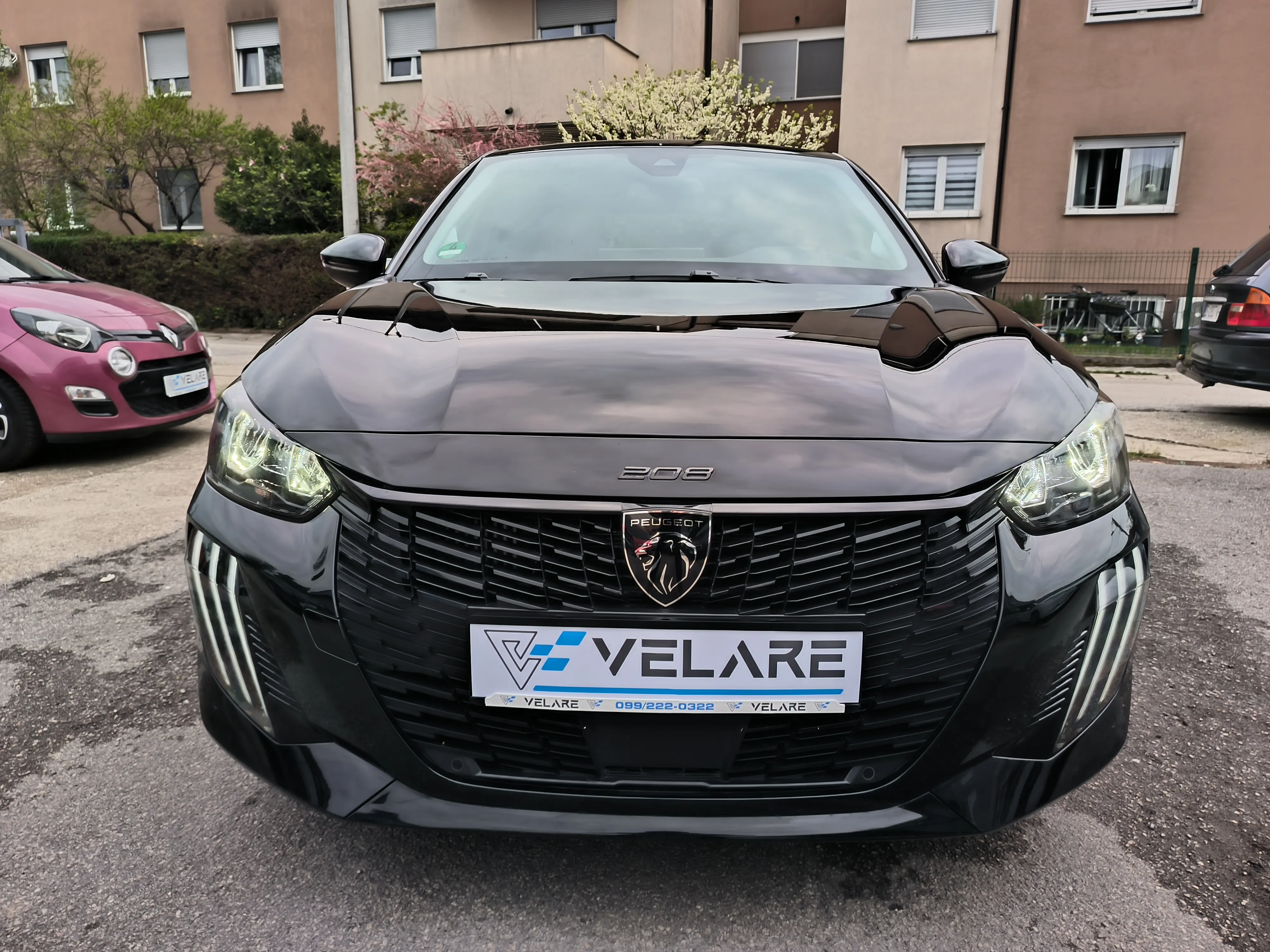 peugeot 208 1.2 allure, automatik, servisna, jamstvo, reg. 1 godinu - slika 3