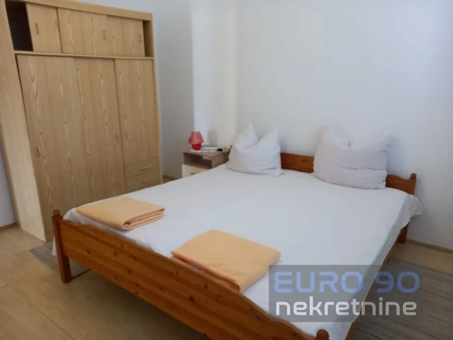 vir-samostojeća kuća sa 6 apartmana, garažom i velikom okućnicom - slika 13