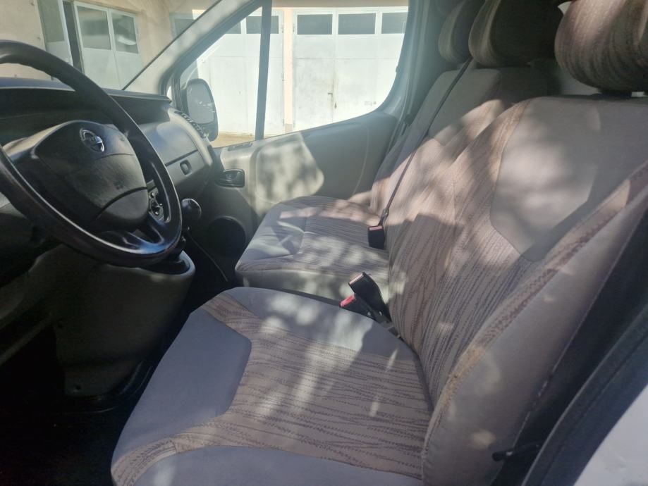 vivaro/trafic/primastar 2.0 dci 115 ks klima l2, 2011 god. - slika 6