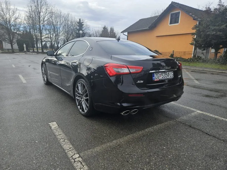 maserati ghibli sq4 3.0 v6 gran lusso - slika 4