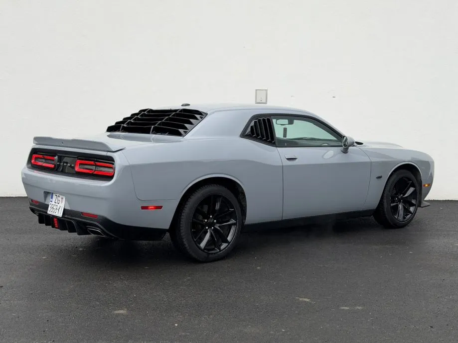 dodge challenger sxt 3,6 v6 - slika 6