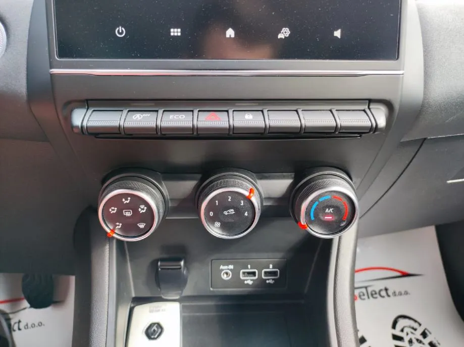 renault captur tce - 2020 - 90.000km - navi - servis - reg 1 god ! - slika 17