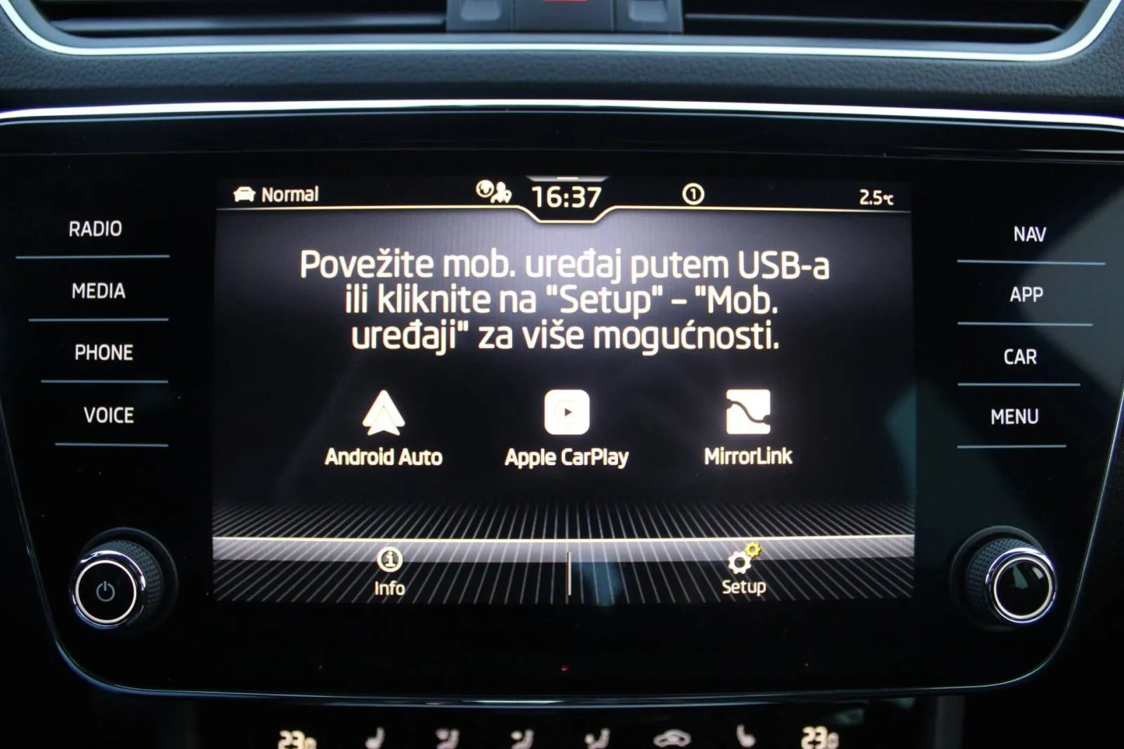 škoda superb 2.0 tdi dsg *led, navigacija, kamera* - slika 23