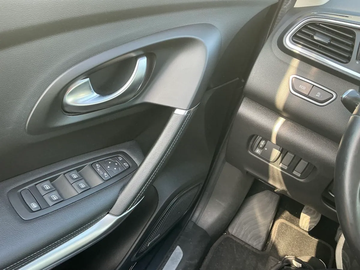 renault kadjar 1,5dci, sport edition, bose, ekstra stanje - slika 11