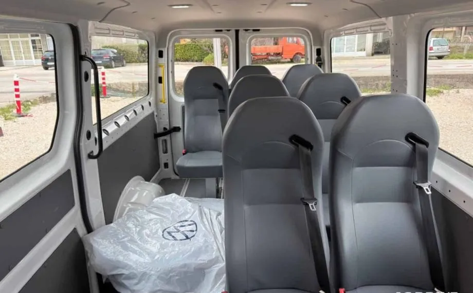 volkswagen crafter 2.0 35 tdi putnički 8 + 1 sjedišta - slika 27
