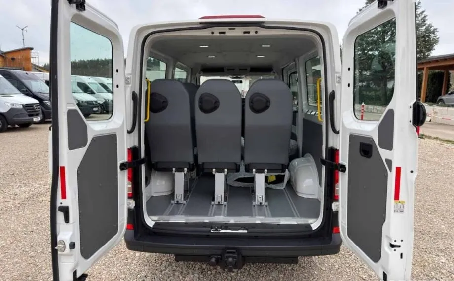 volkswagen crafter 2.0 35 tdi putnički 8 + 1 sjedišta - slika 9
