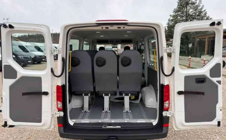 volkswagen crafter 2.0 35 tdi putnički 8 + 1 sjedišta - slika 10
