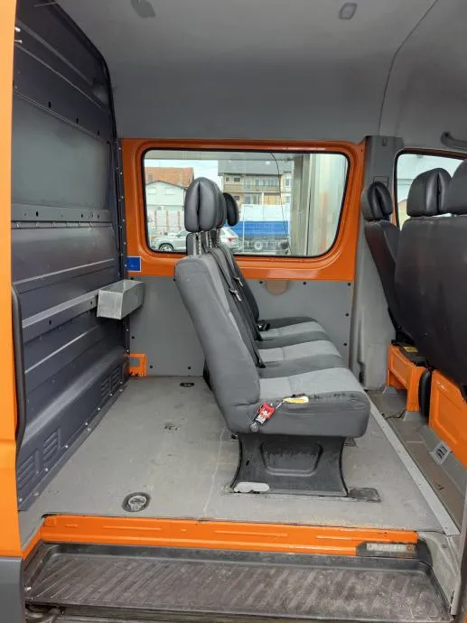 volkswagen crafter 6 sjedala + tovarni prostor, 2013 god. - slika 13